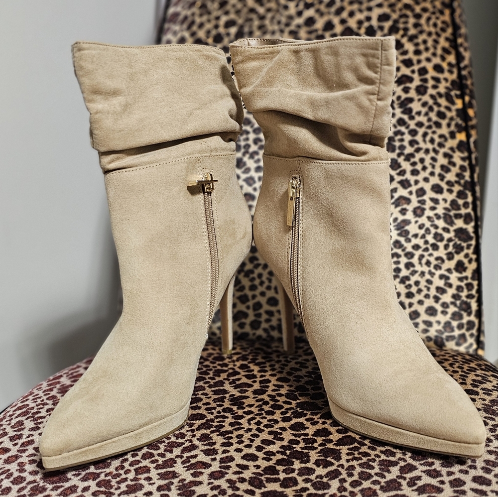 Brand New platform bootie - Picture 2 of 2